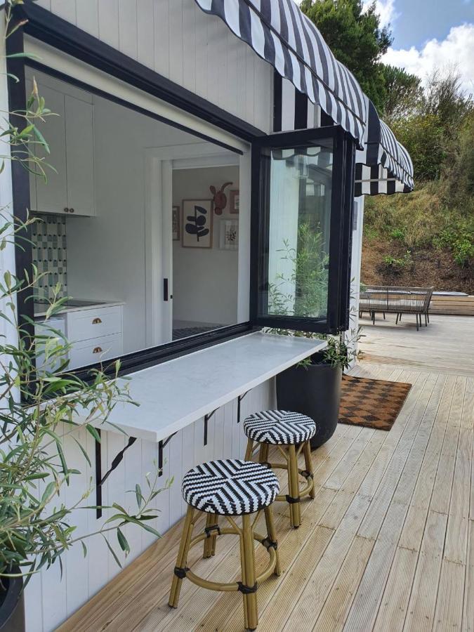 Tiny House With Greenhouse Dining Lower Hutt Exterior foto
